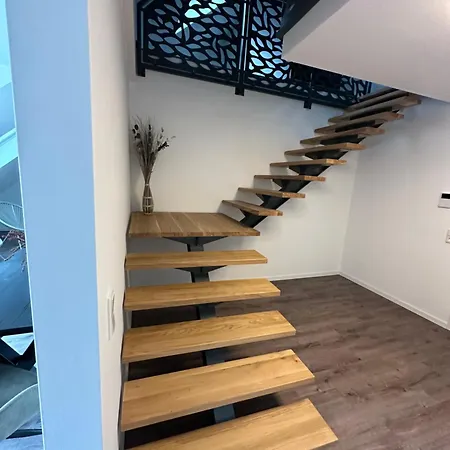 شقة Moderne Maisonette-wohnung *