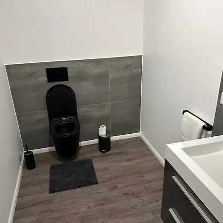 Moderne Maisonette-wohnung * باد سالزفلن